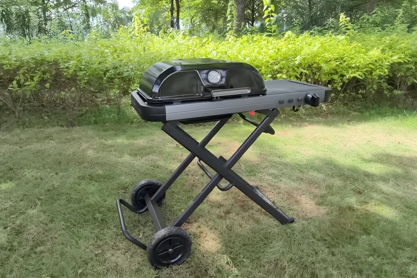 The height can be adjusted from 738 mm (29.1 in) to 535 mm (21.1 in)