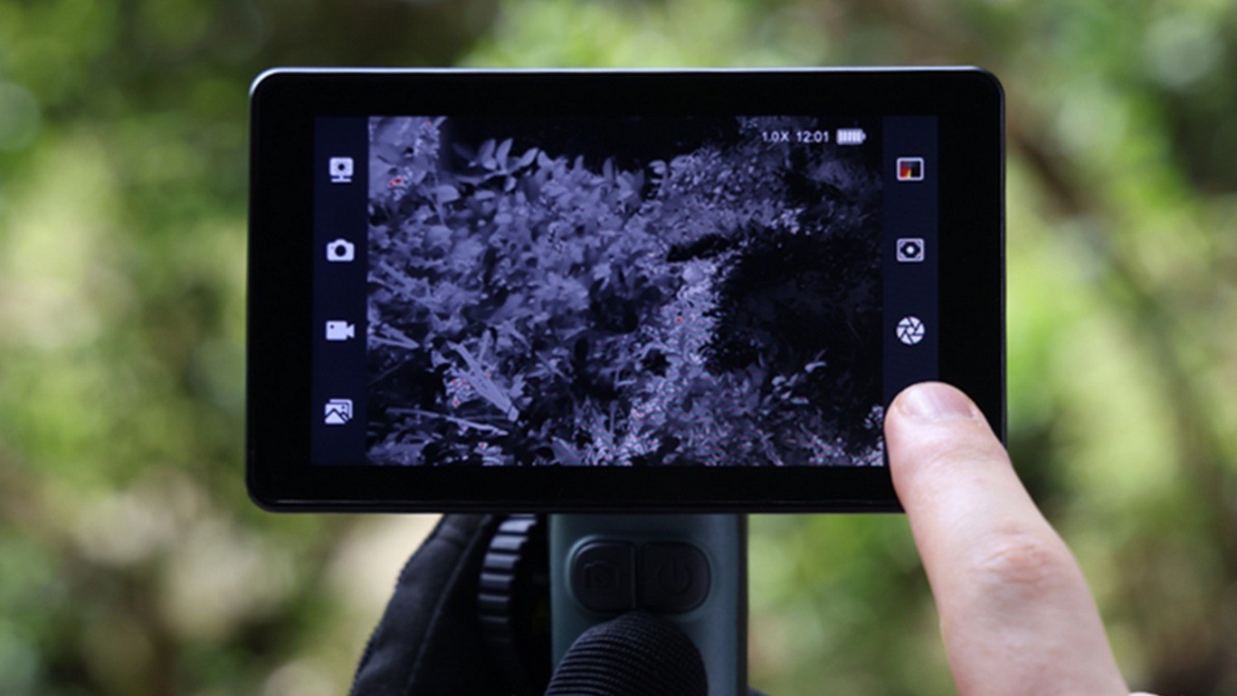 Rovex Handheld Thermal Camera for Birdwatching